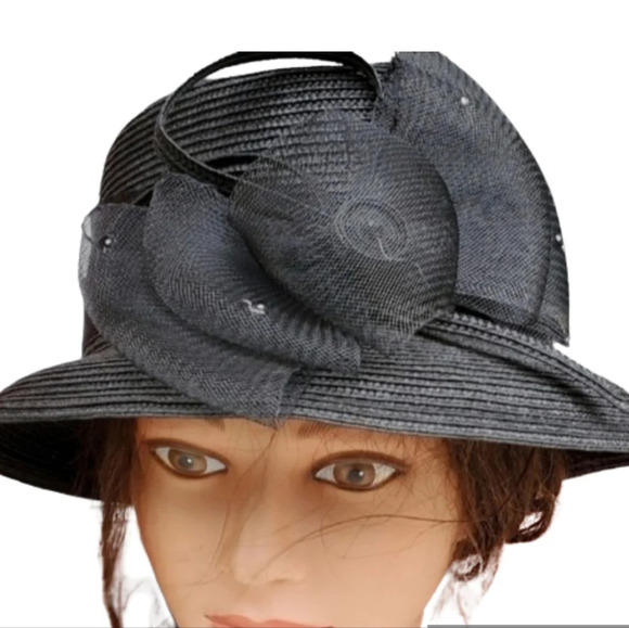 Black stylized‎ chapeau - Picture 1 of 11